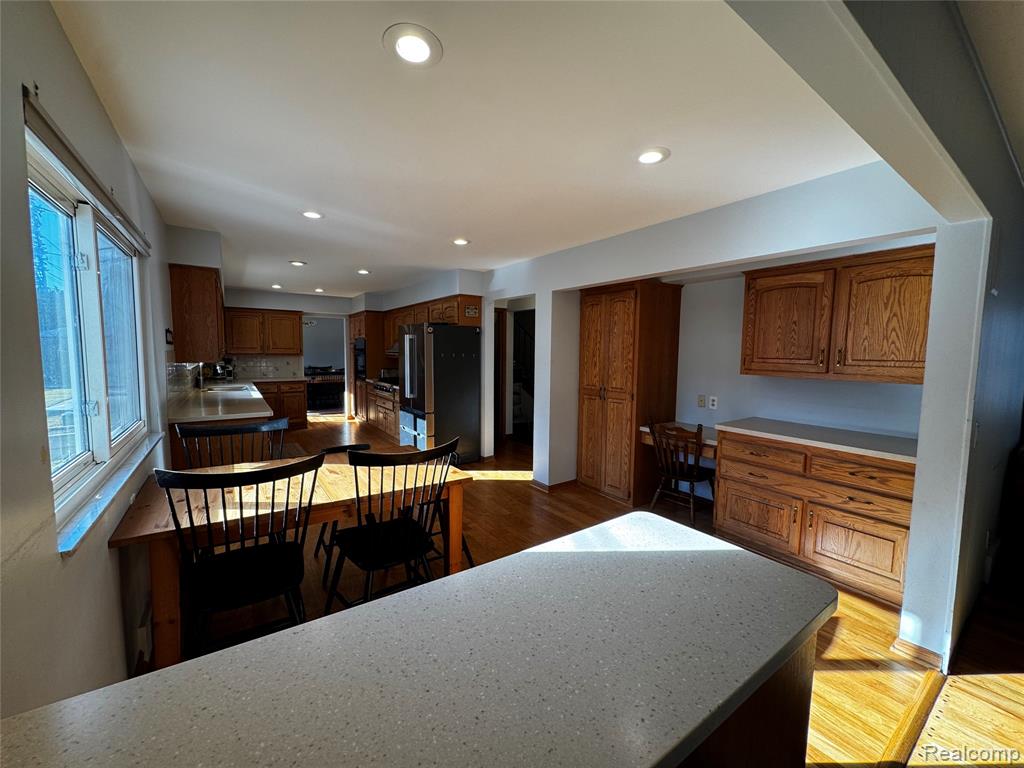 855 Avon Court, Grosse Pointe Woods, MI 48236 — Photo 30