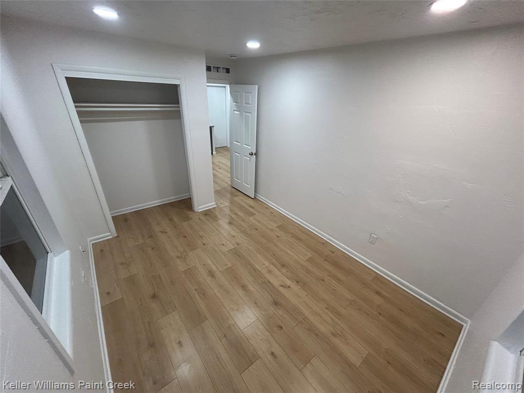 667 Heights Road, Lake Orion, MI 48362 — Photo 11