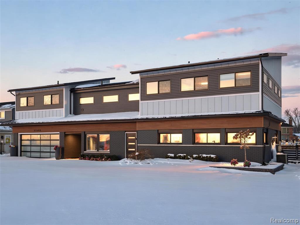 37645 Lakeville Street, Harrison Township, MI