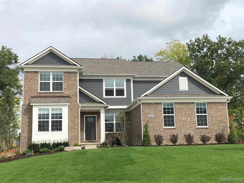 58592 Selma Drive, South Lyon, MI 48178