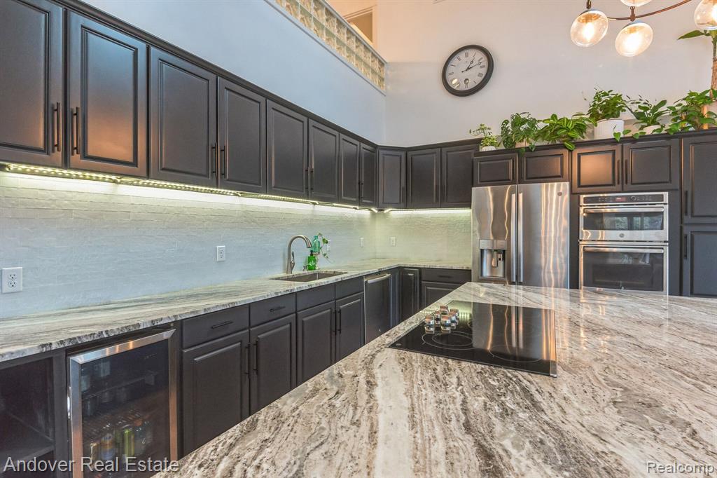9581 AUTUMNWOOD Circle, Kalamazoo, MI 49009 — Photo 31