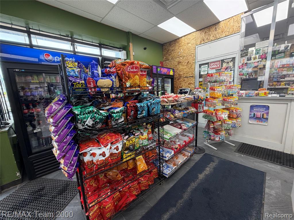 19501 W Warren Avenue, Detroit, MI 48228 — Photo 24