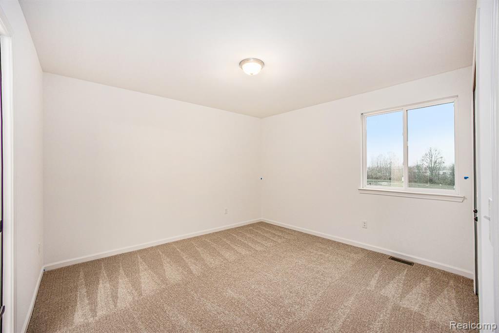 71713 Hidden River Drive, Armada, MI — Photo 28
