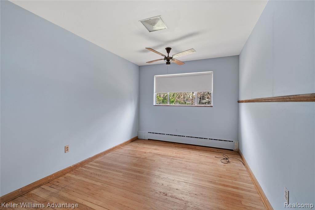 34550 Freedom Road, Farmington, MI 48335 — Photo 25