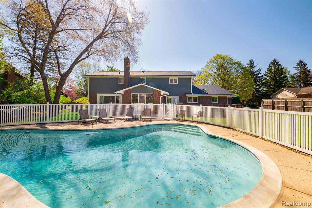 5634 POWDER HORN Drive, West Bloomfield, MI — Photo 38