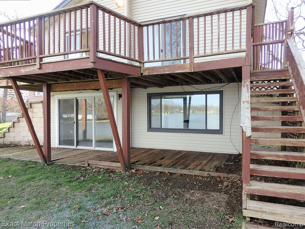 925 MALLOCK Road, White Lake, MI — Photo 11