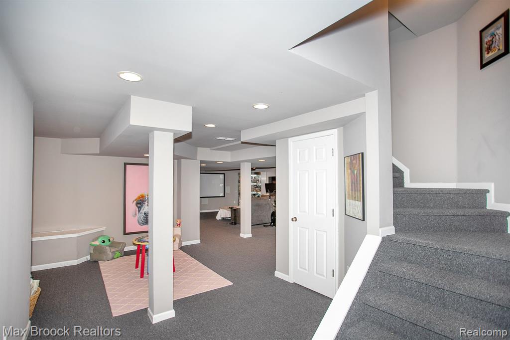 6817 Woodcrest Drive, Troy, MI 48098 — Photo 50