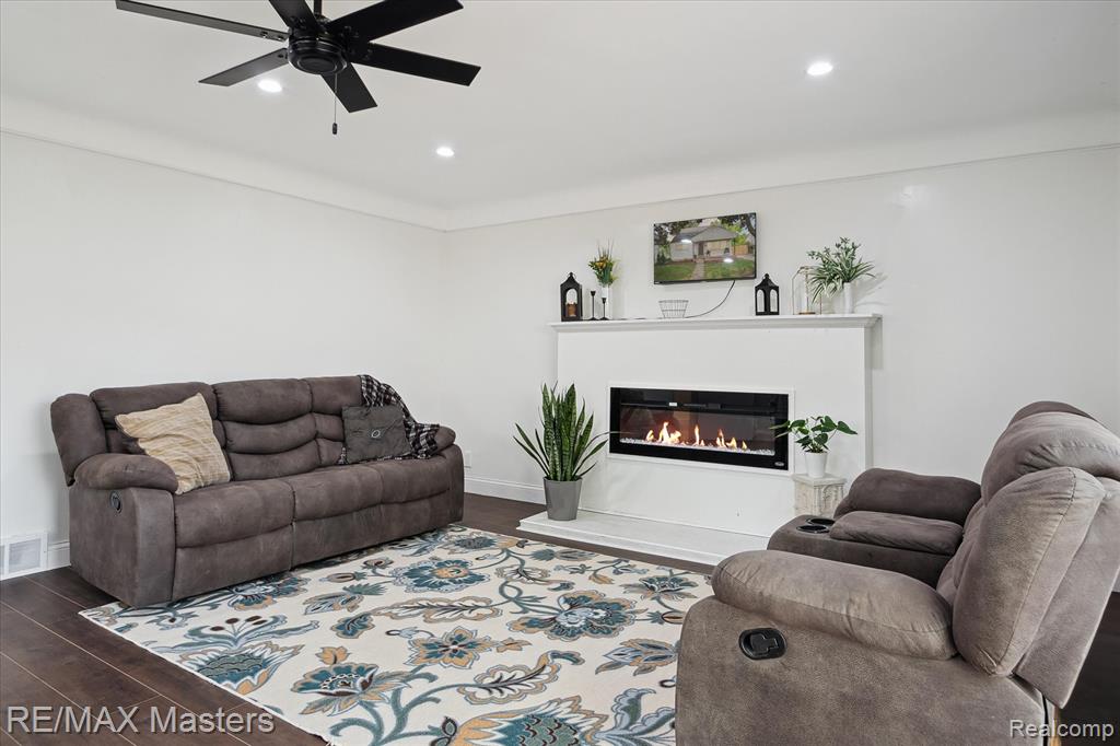 6835 Gilman Street, Garden City, MI — Photo 14
