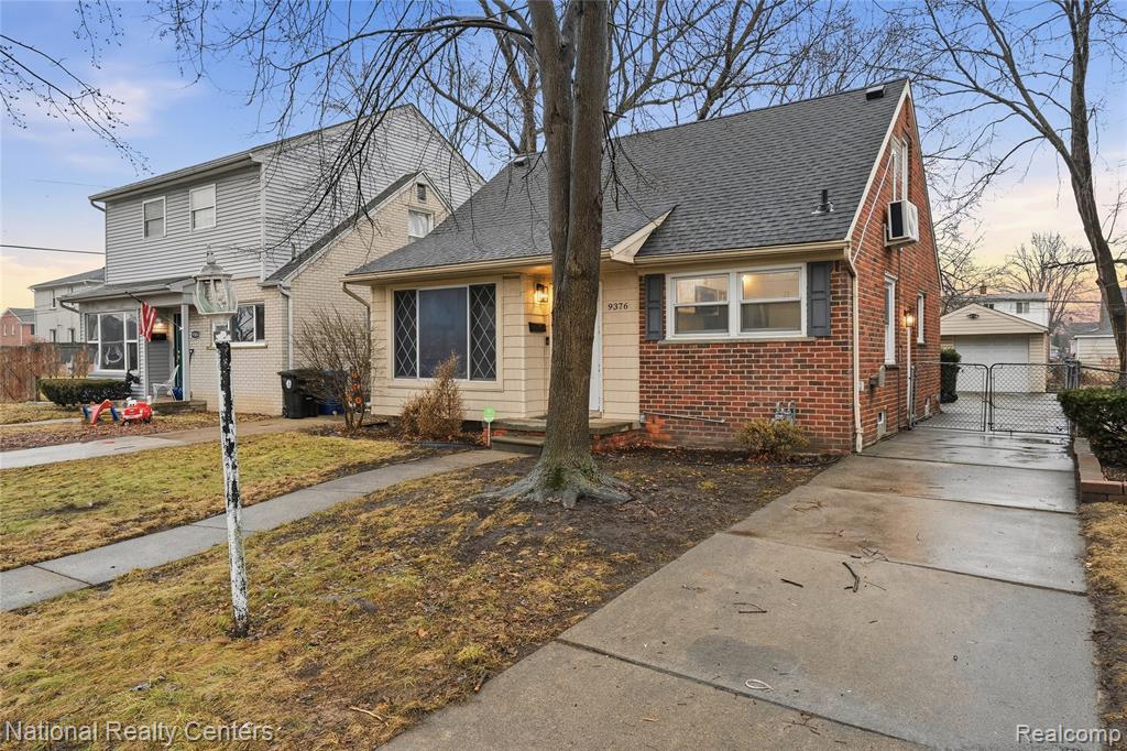9376 Dixie, Redford, MI 48239 — Photo 3