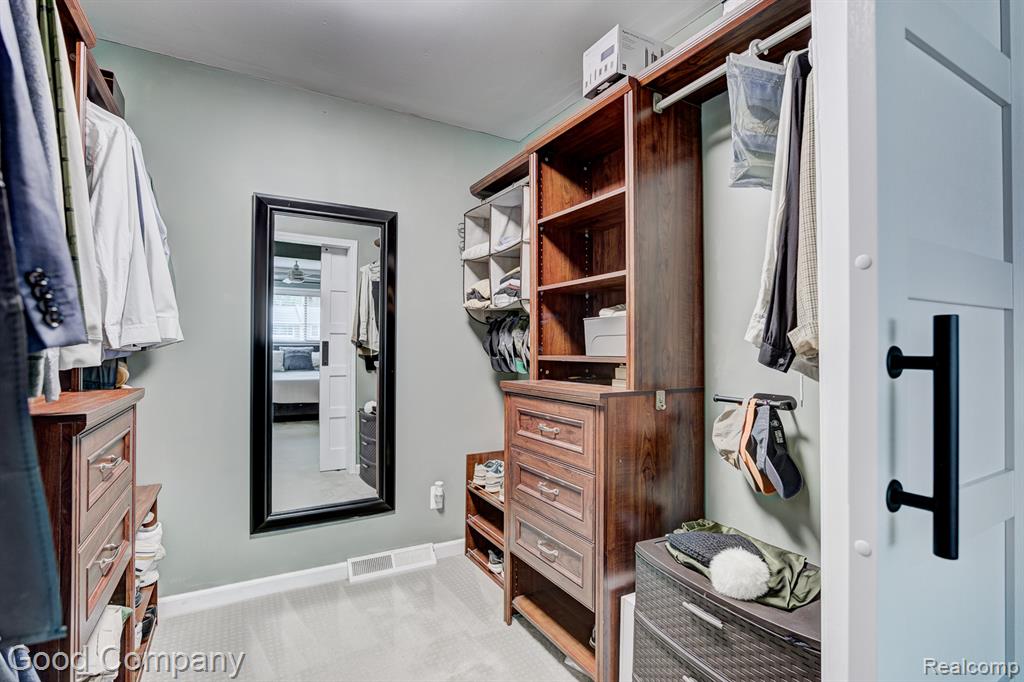 50210 Cedargrove Road, Shelby Twp, MI 48317 — Photo 36