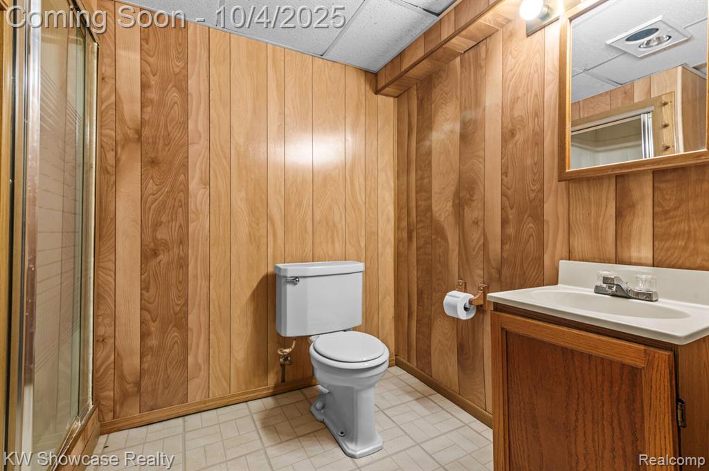 8644 Independence Drive, Sterling Heights, MI 48313 — Photo 22