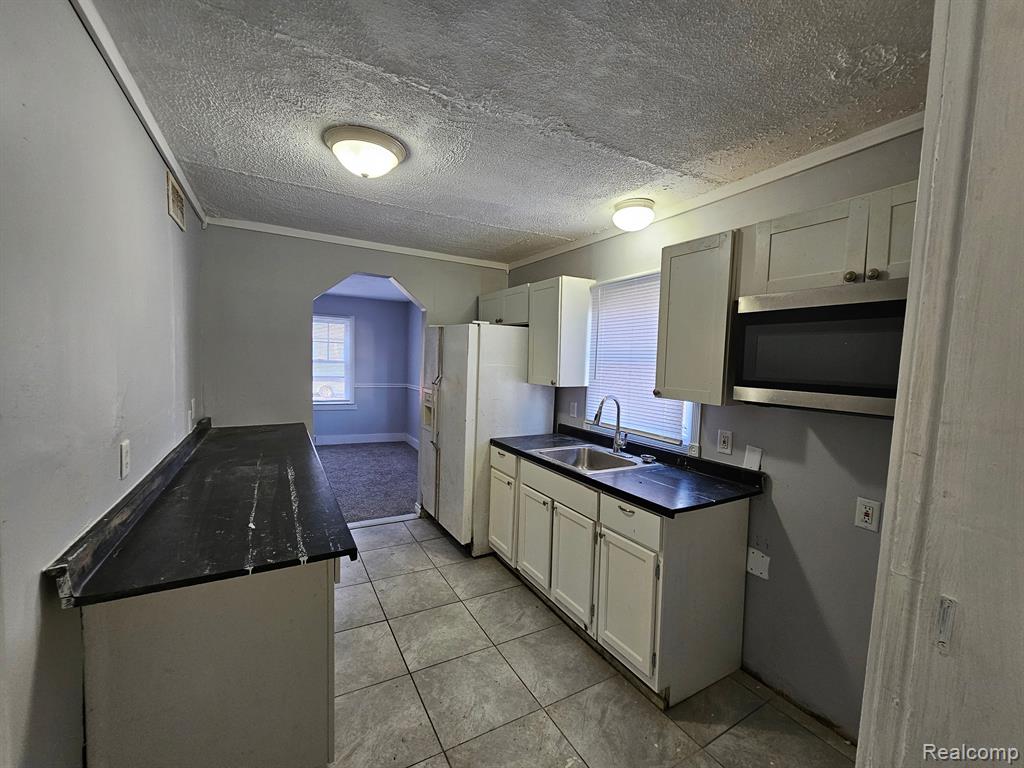 6828 MEADOW Avenue, Warren, MI 48091 — Photo 3