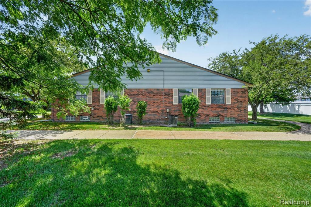43628 W Arbor Way Drive, 103, Canton, MI 48188 — Photo 33