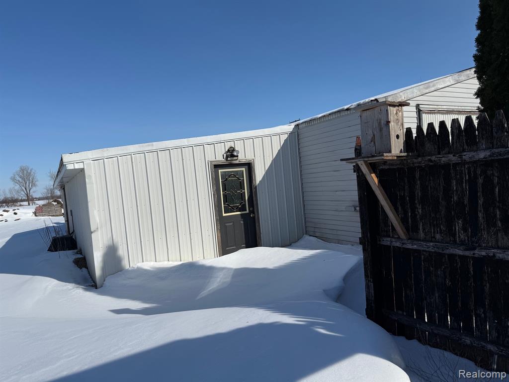 7595 BROOKS Road, Brown, MI 48416 — Photo 9