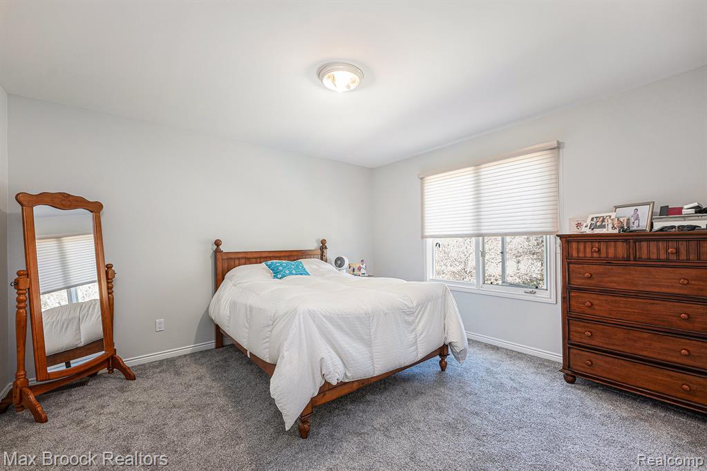 6011 MAPLE FOREST, West Bloomfield, MI — Photo 21