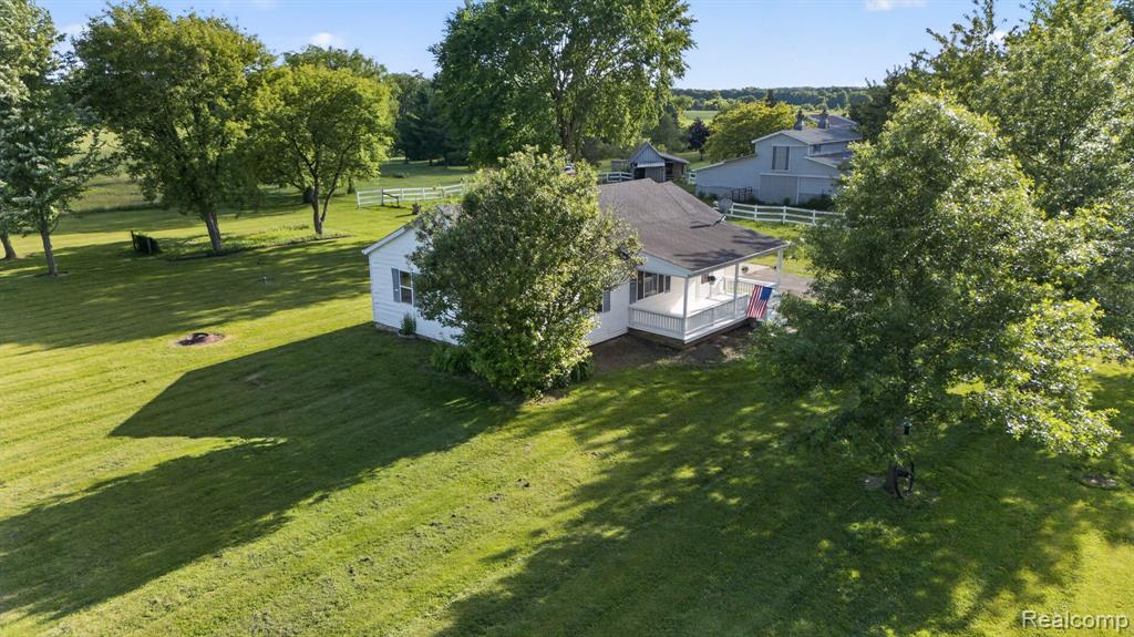 7077 Frances Road, Flushing, MI 48433 — Photo 45