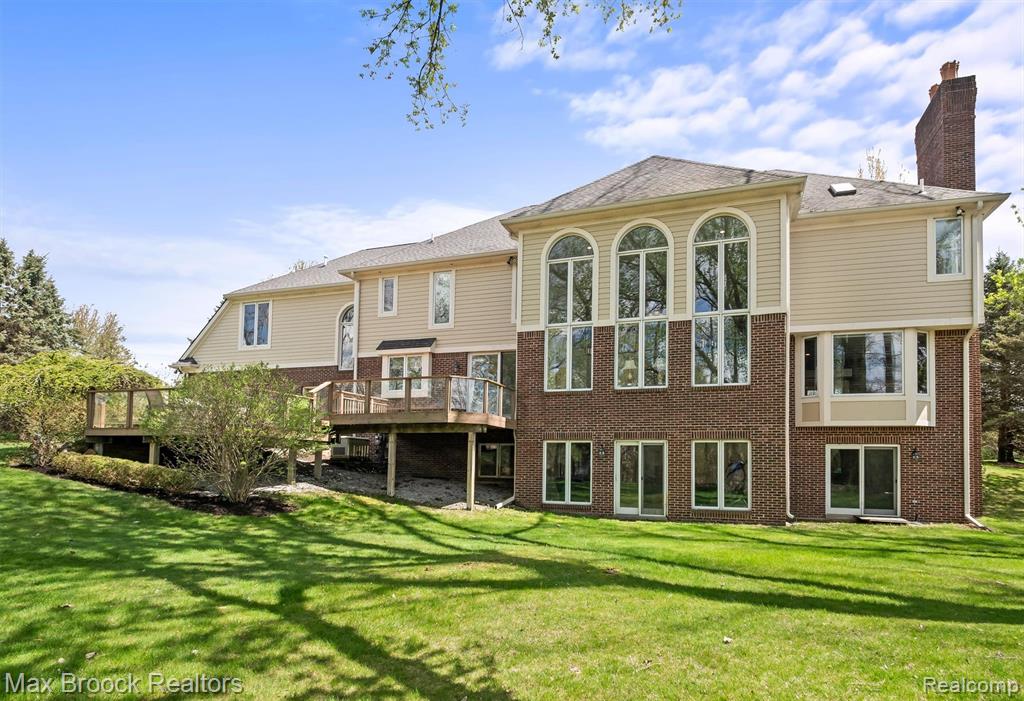 398 Shrewsbury Drive, Clarkston, MI 48348 — Photo 82