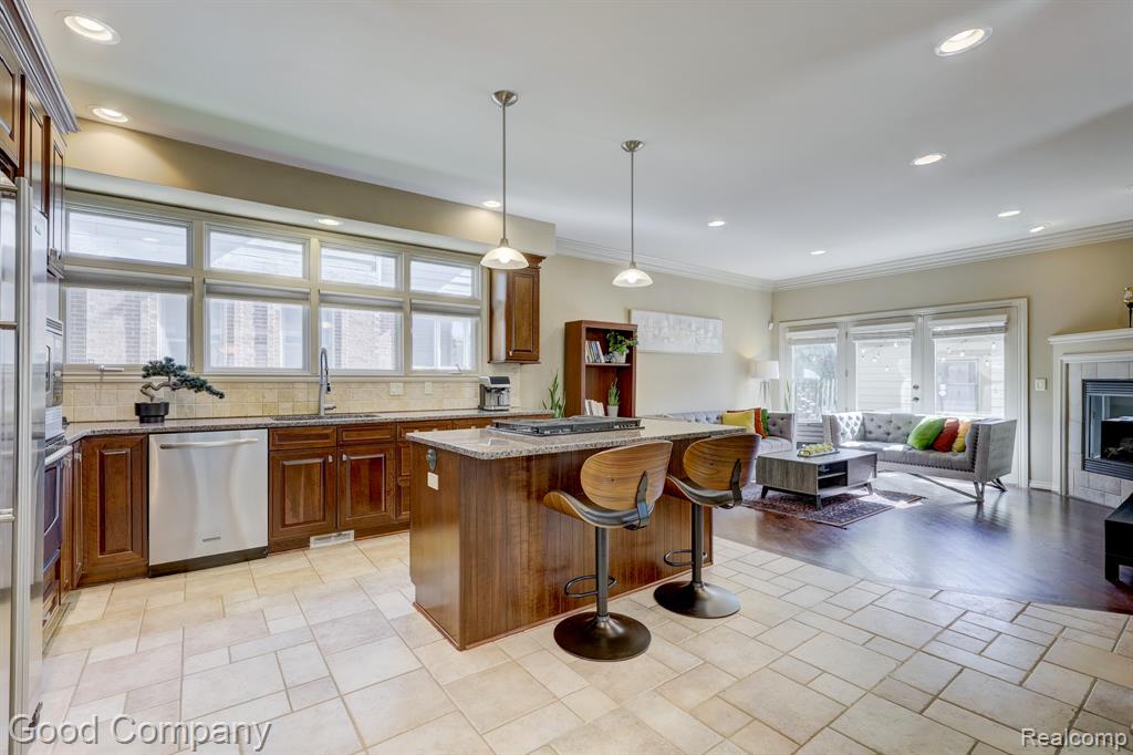 721 S Kenwood Avenue, Royal Oak, MI 48067 — Photo 10
