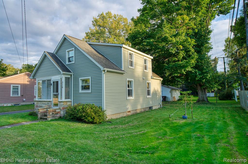 316 E WALNUT Street, Webberville, MI 48892 — Photo 22