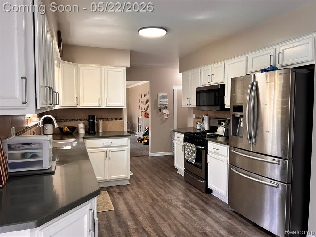 3556 Crestwood Drive, Lapeer, MI 48446 — Photo 4