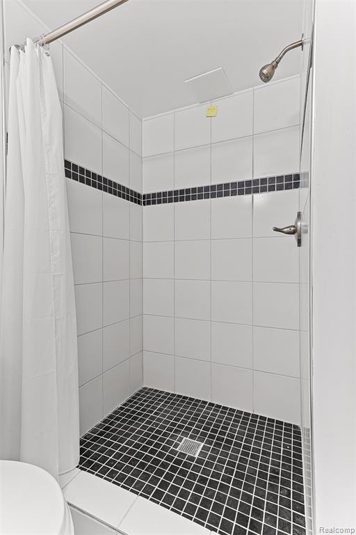 31085 TREMONT Lane, Franklin, MI 48025 — Photo 40