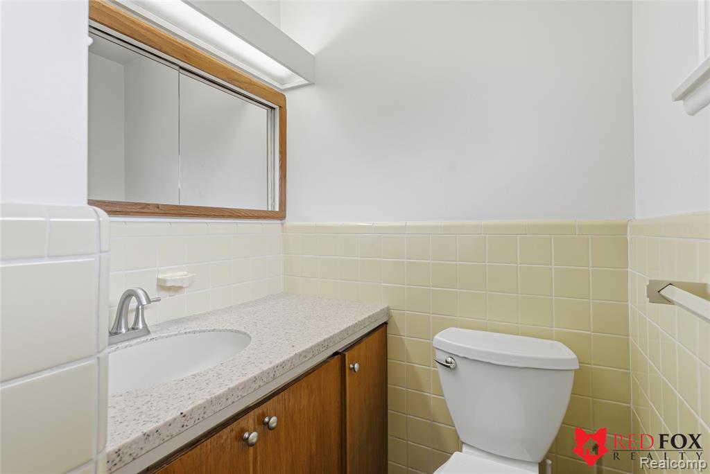 5368 Oaktree Court, Flint, MI 48532 — Photo 31