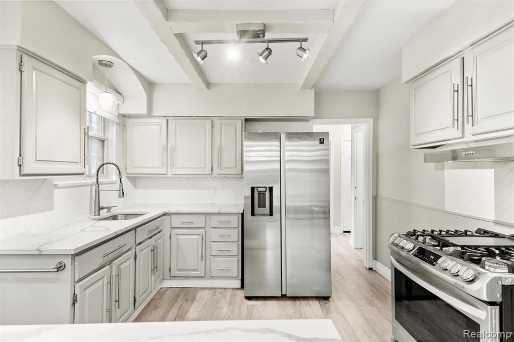 4775 ORCHARD Avenue, Dearborn, MI 48126 — Photo 12