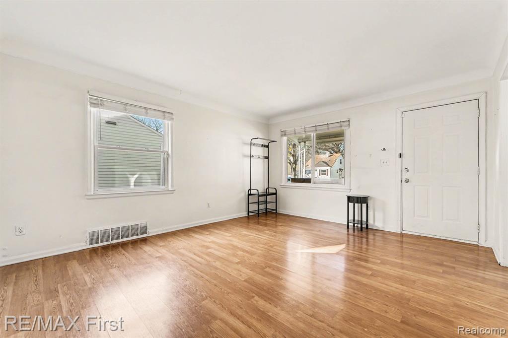 24310 Kipling Street, Oak Park, MI 48237 — Photo 3