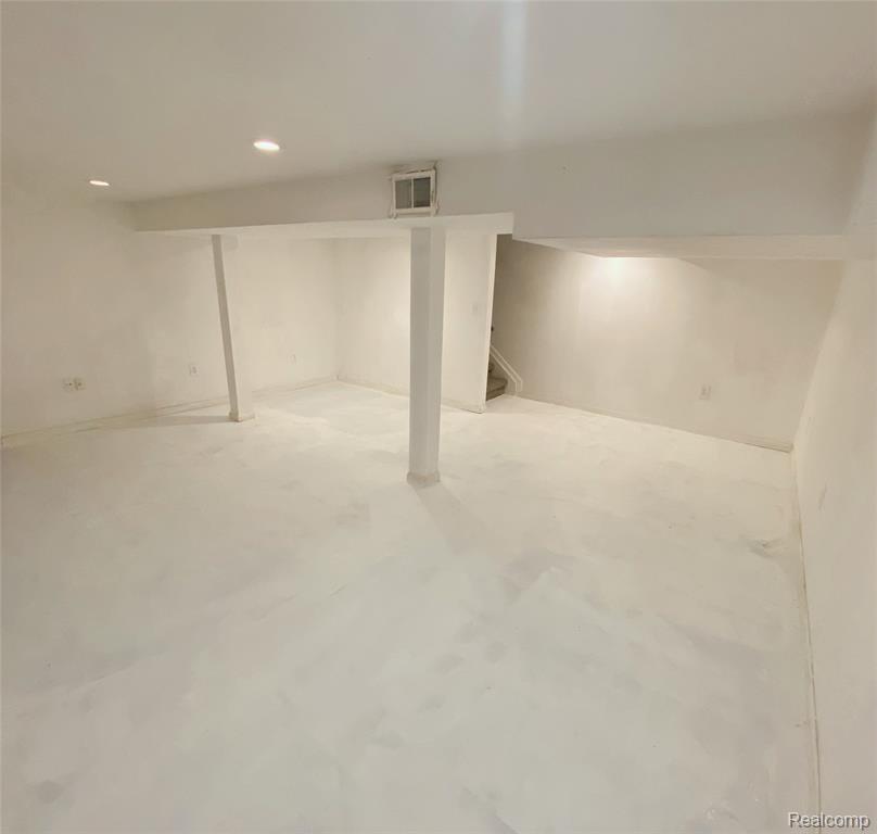 407 Fox Hills Drive N, Bloomfield Hills, MI 48304 — Photo 24