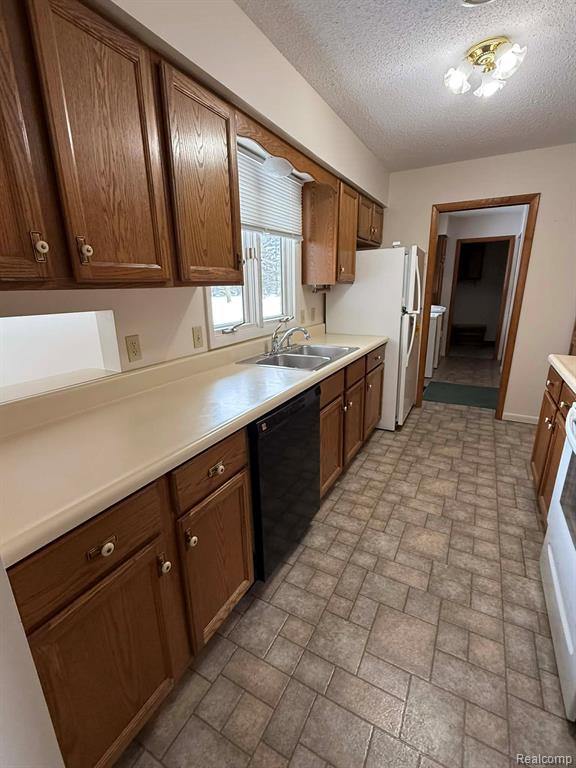 881 Amber Drive, Bad Axe, MI 48413 — Photo 8