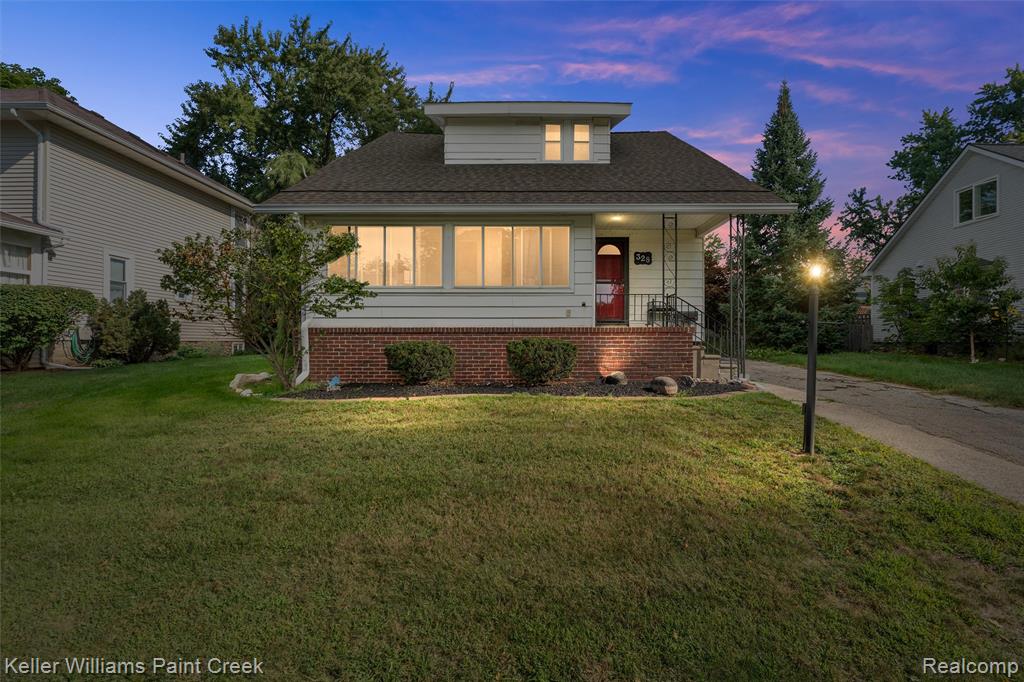 328 Ferndale Avenue, Rochester, MI 48307