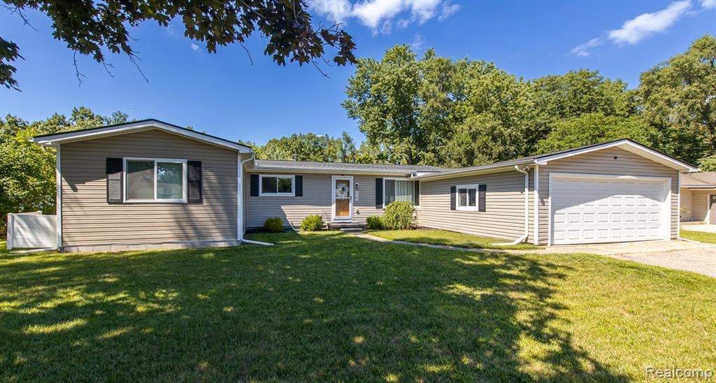 5701 Parkdale Street, Shelby Twp, MI 48317 — front exterior
