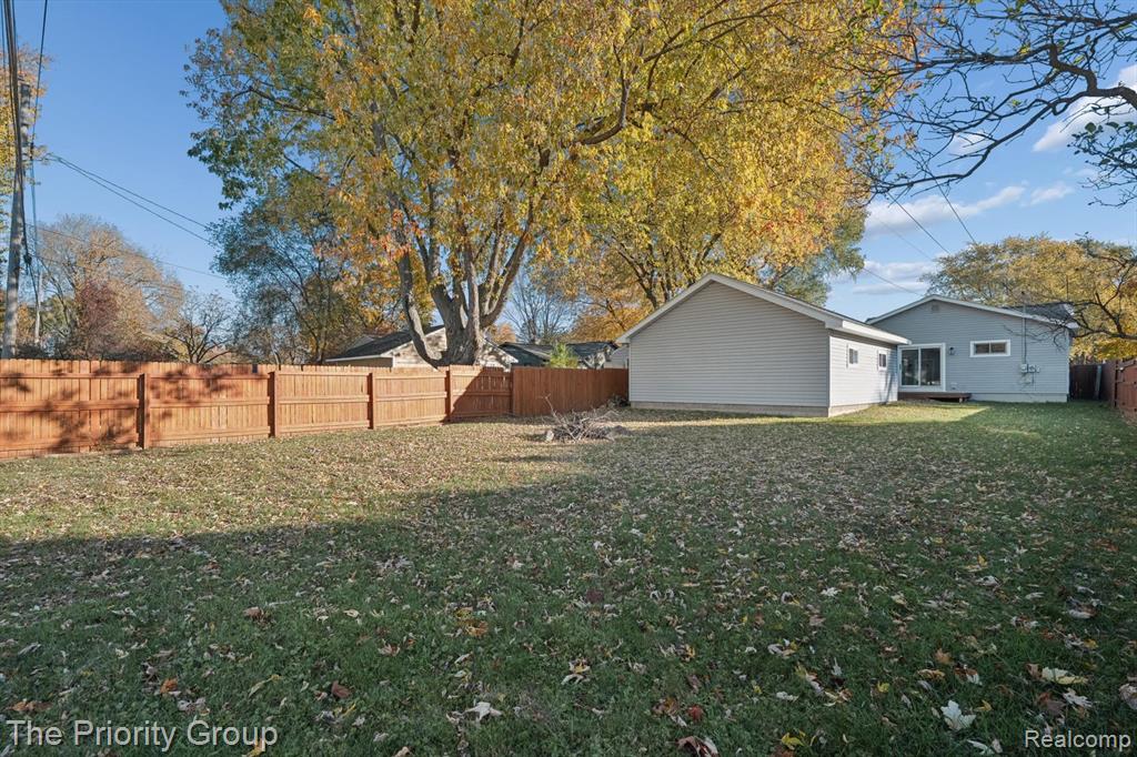 5235 Drayton Road, Clarkston, MI — Photo 43
