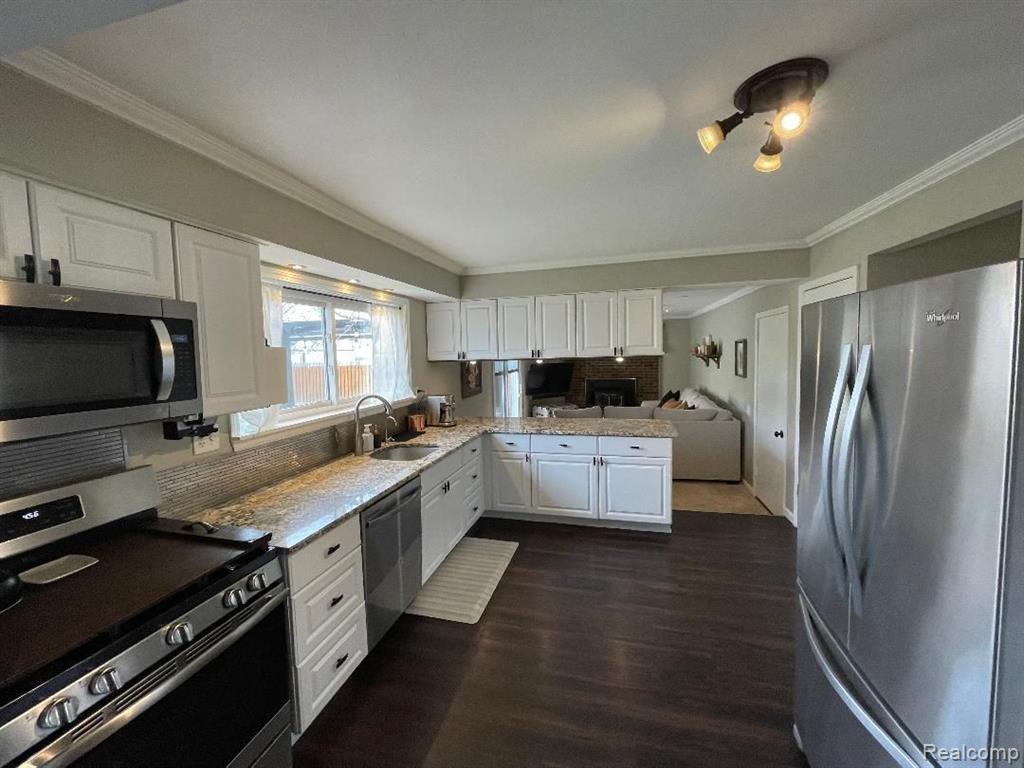 49200 KIMBERLY ANN Lane, Chesterfield, MI — Photo 10