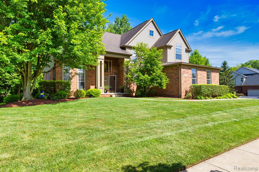 5634 Plantation Drive, Commerce Twp, MI 48382 — Photo 44