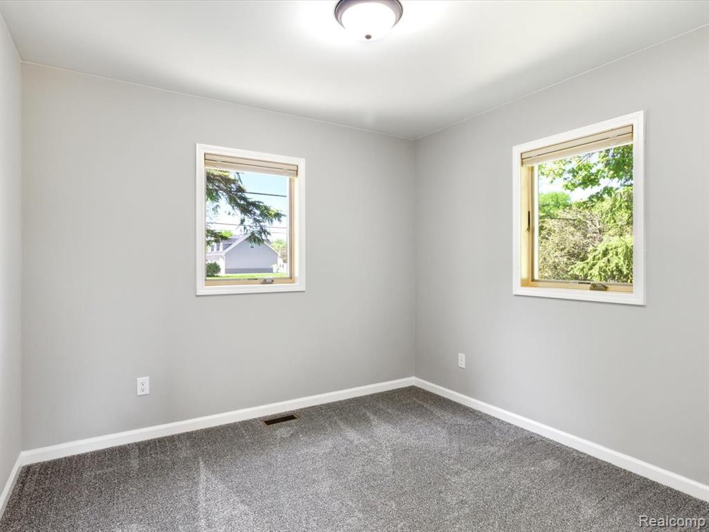 2482 Range Road, Port Huron, MI 48060 — Photo 17