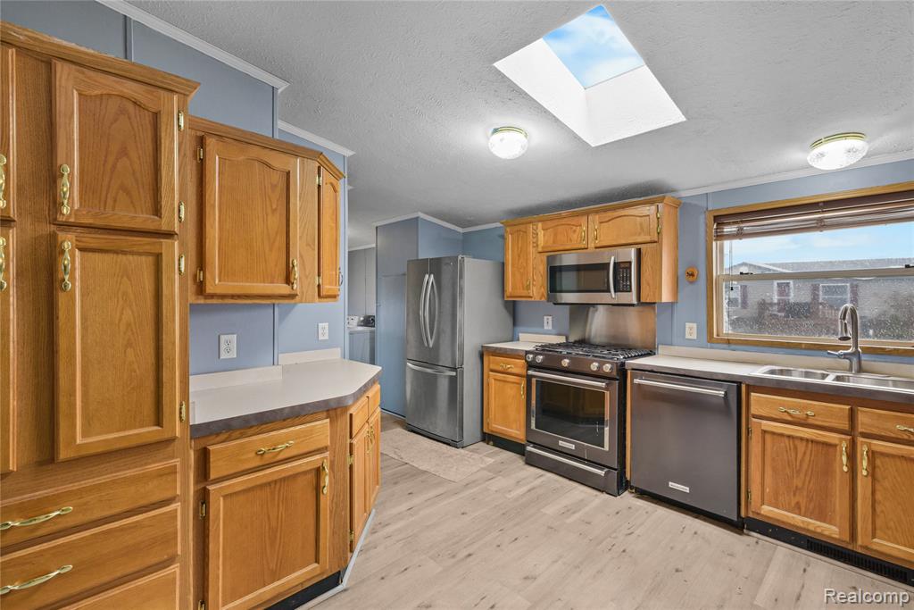 9072 Greentree Drive, Newport, MI 48166 — Photo 23