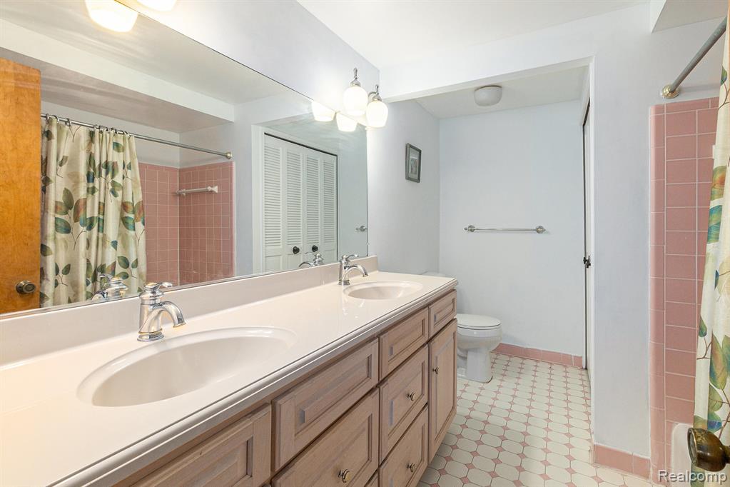 3420 Sussex Court, Ann Arbor, MI 48108 — Photo 18