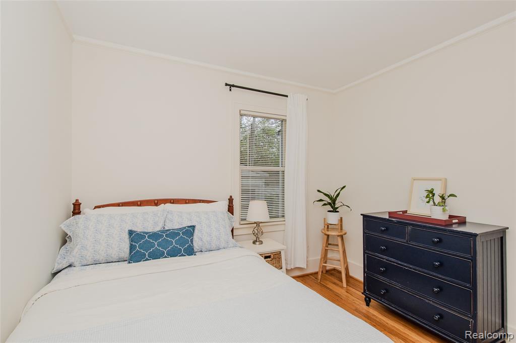 927 N Maple Avenue, Royal Oak, MI 48067 — Photo 34