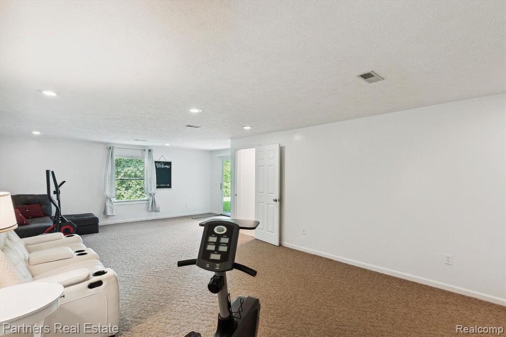 2956 W Telluride, Brighton, MI 48114 — Photo 30