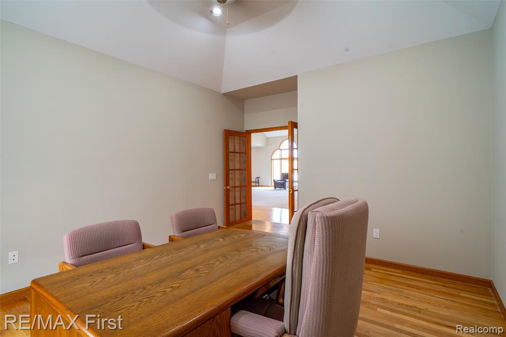 47368 Dove Court, Shelby Twp, MI 48315 — Photo 32