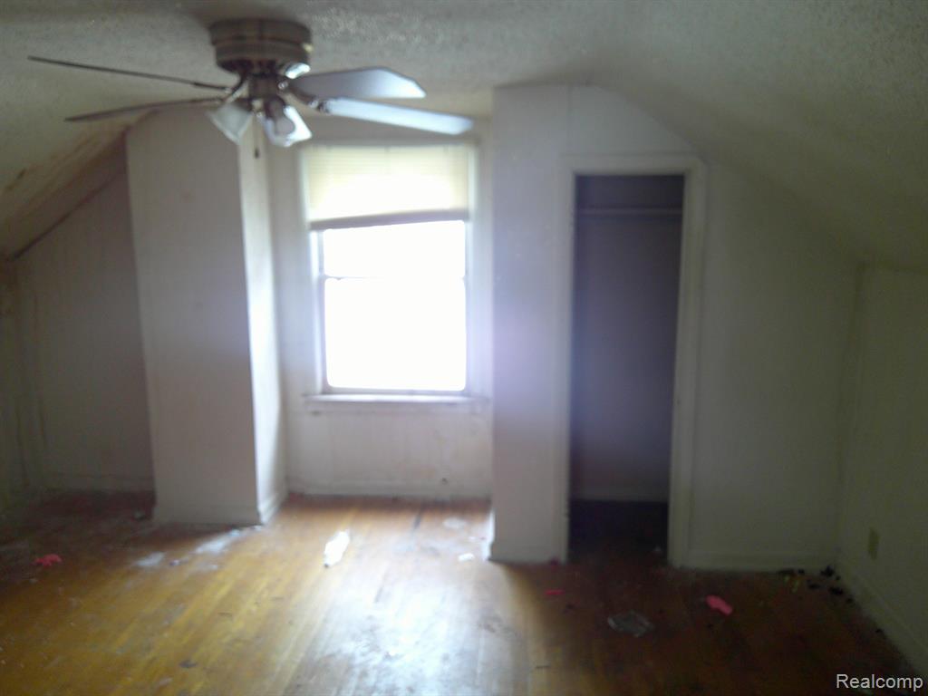 418 E BALTIMORE Boulevard, Flint, MI 48505 — Photo 19