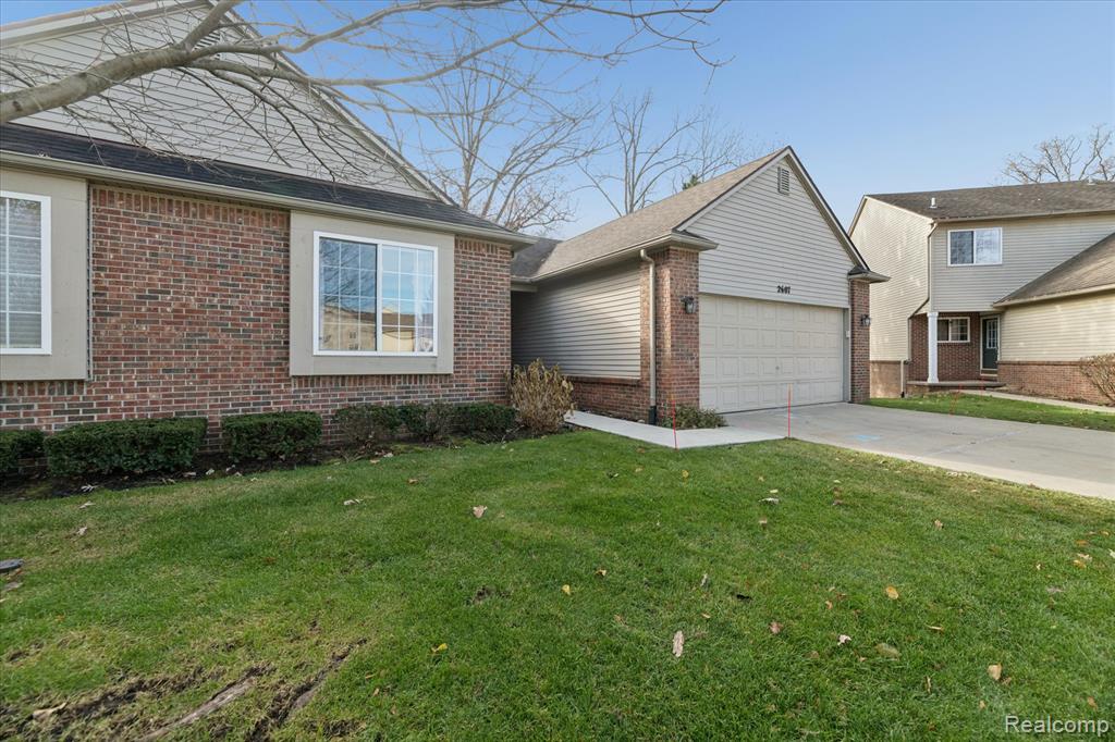 2607 S Moonglow Court, 35, Hartland, MI 48353 — Photo 7
