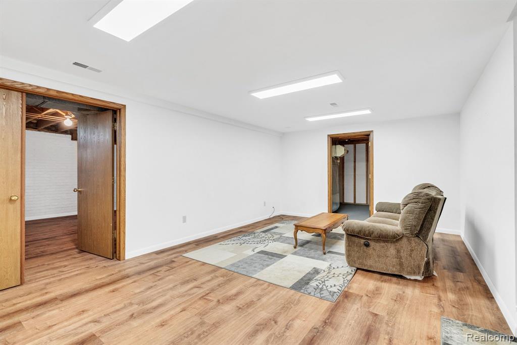 836 BOUTELL Drive, Grand Blanc, MI 48439 — Photo 46
