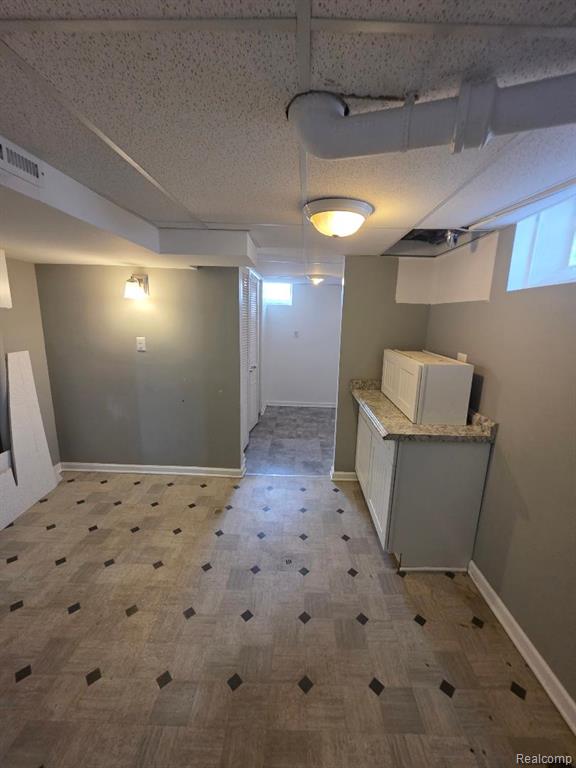 32620 Maplewood Street, Garden City, MI — Photo 38