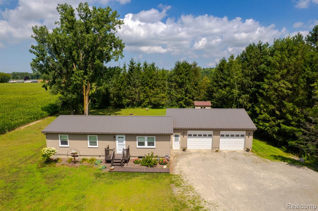 2204 S Van Dyke Road, Bad Axe, MI 48413 — Photo 38