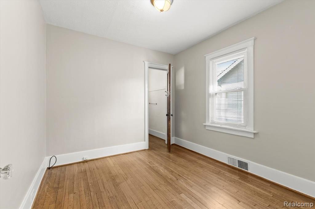 508 E Hudson Avenue, Royal Oak, MI 48067 — Photo 16