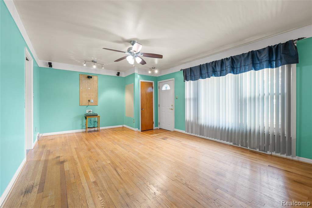 30801 Pardo Street, Garden City, MI — Photo 4