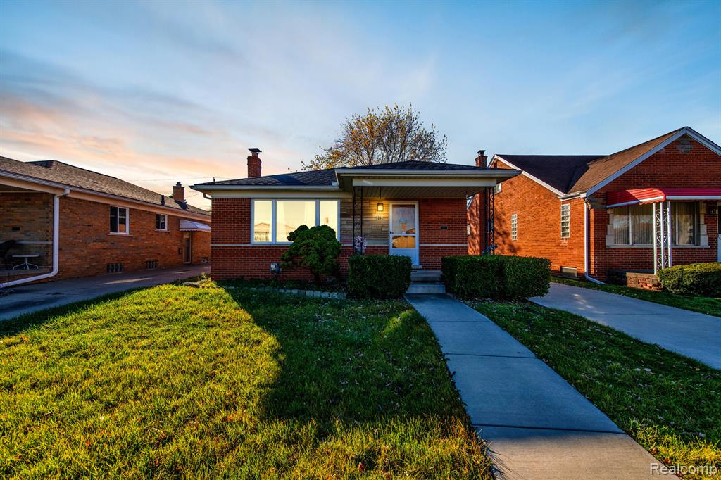 8150 MARIAN Street, Warren, MI 48093 — Photo 4