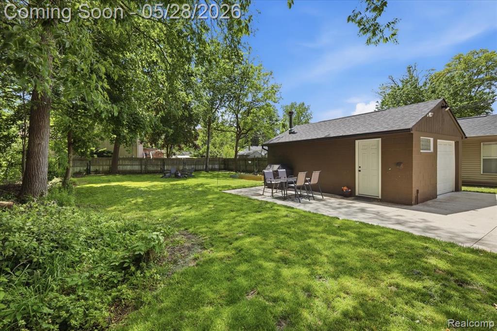 4805 Fenmore Avenue, Waterford, MI 48328 — Photo 23